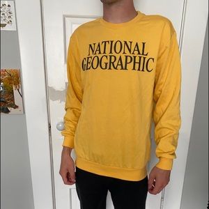 National Geographic yellow crewneck/sweatshirt